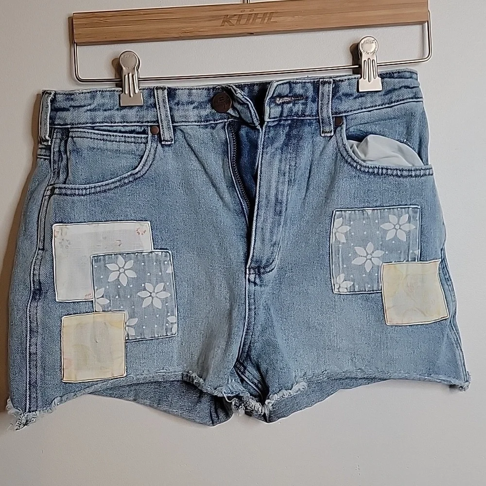 Wrangler Billabong Denim Patchwork Women Shorts - Picture 4 of 7